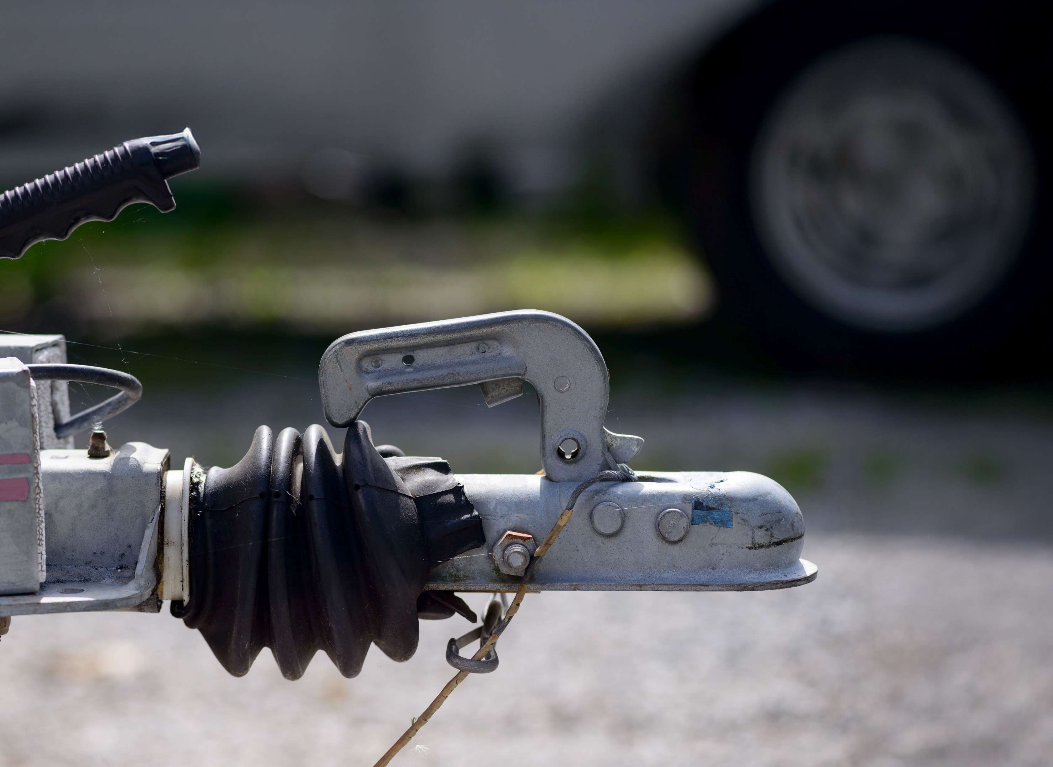 Allianz - Anhängerversicherung Angebot: Deichsel eines Pkw-Anhängers