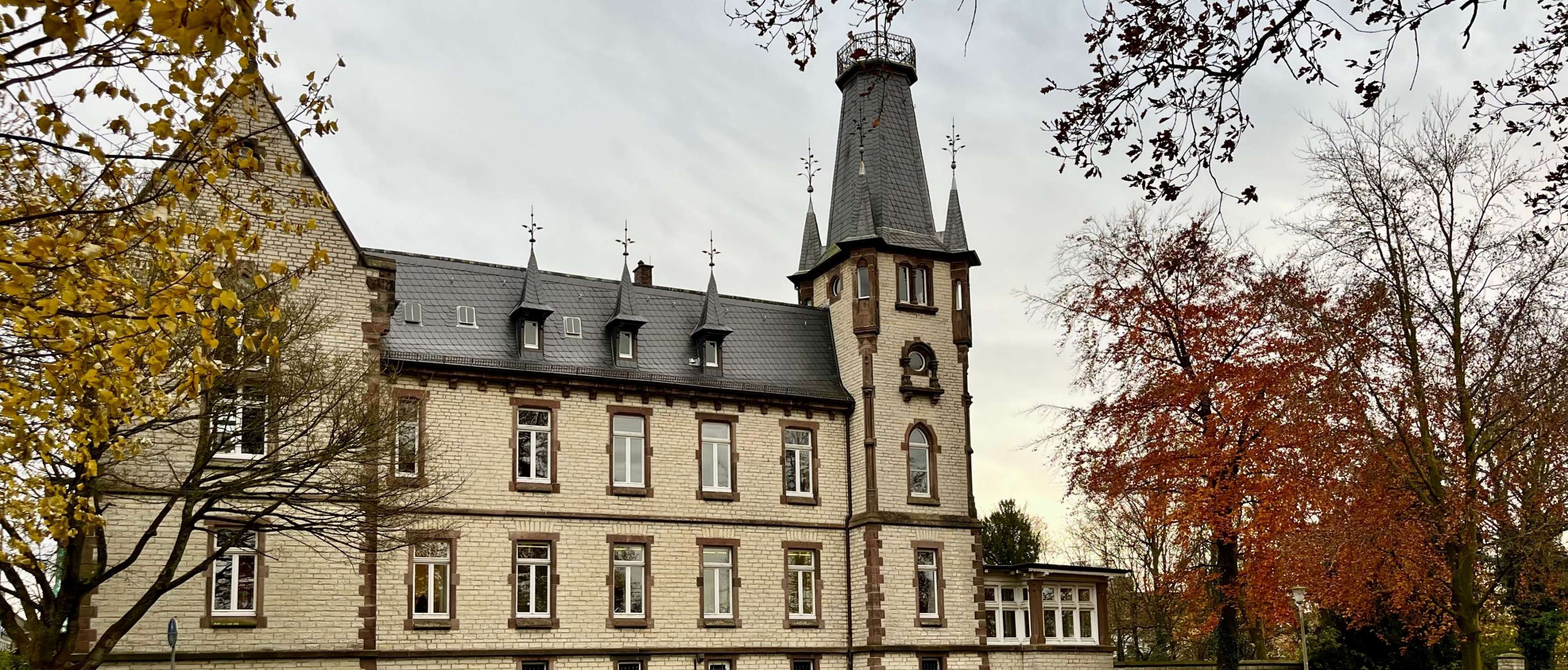 Versicherung in Beckum: Finden Sie die passenden Ansprechpartner:innen rund um Versicherungen in Beckum.