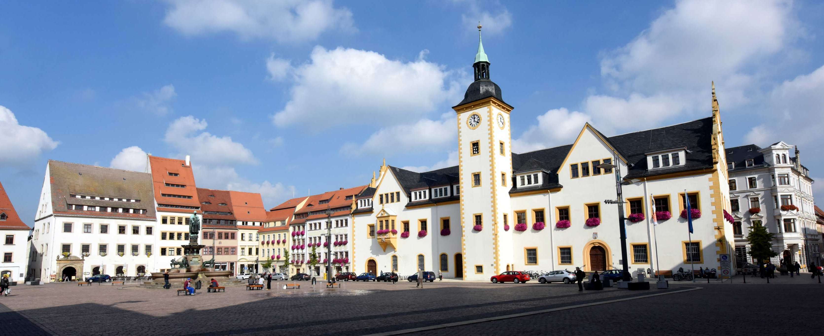 Versicherung in Freiberg: Finden Sie die passenden Ansprechpartner:innen rund um Versicherungen in Freiberg.