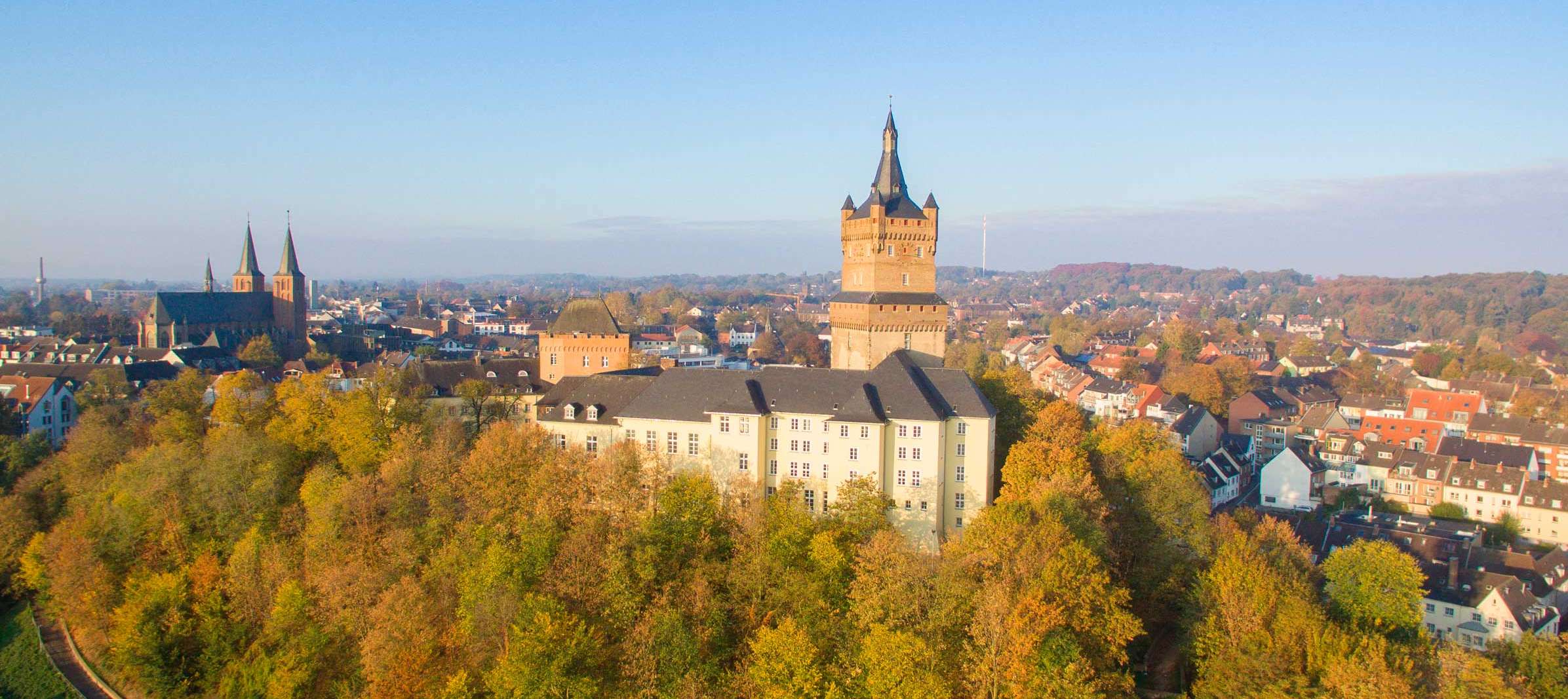 Versicherung in Kleve: Finden Sie die passenden Ansprechpartner:innen rund um Versicherungen in Kleve.