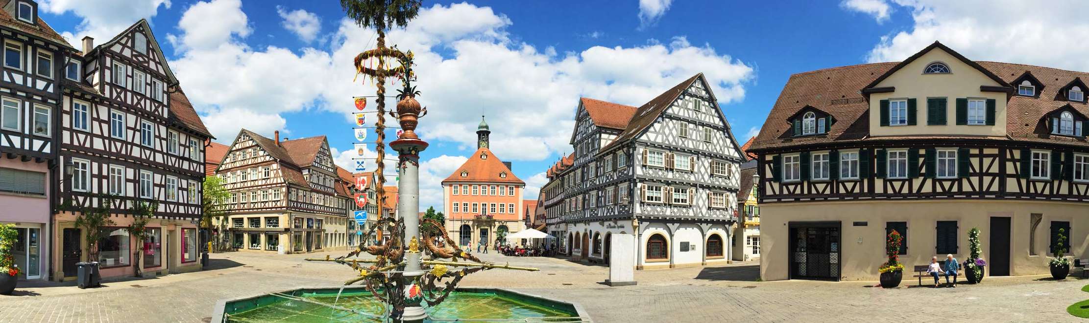 Versicherung in Schorndorf: Finden Sie die passenden Ansprechpartner:innen rund um Versicherungen in Schorndorf.
