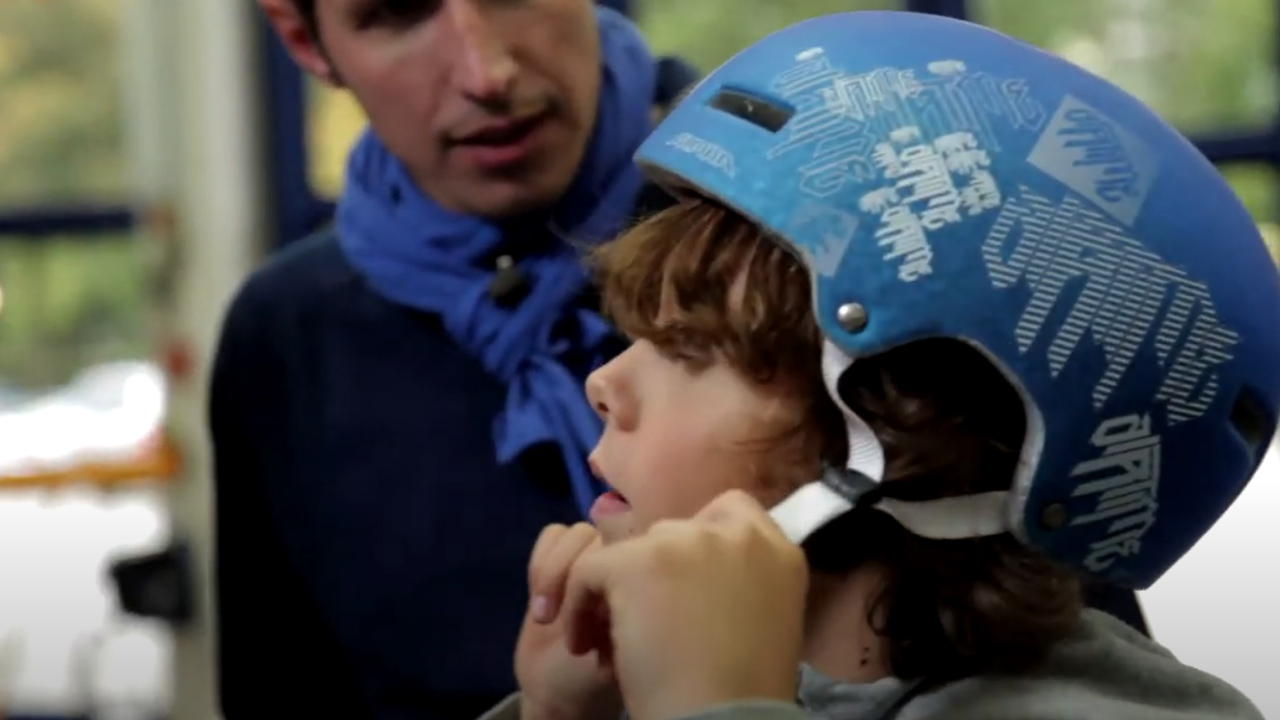 Video: Willi Weitzel hat's geschnallt - Fahrradhelm